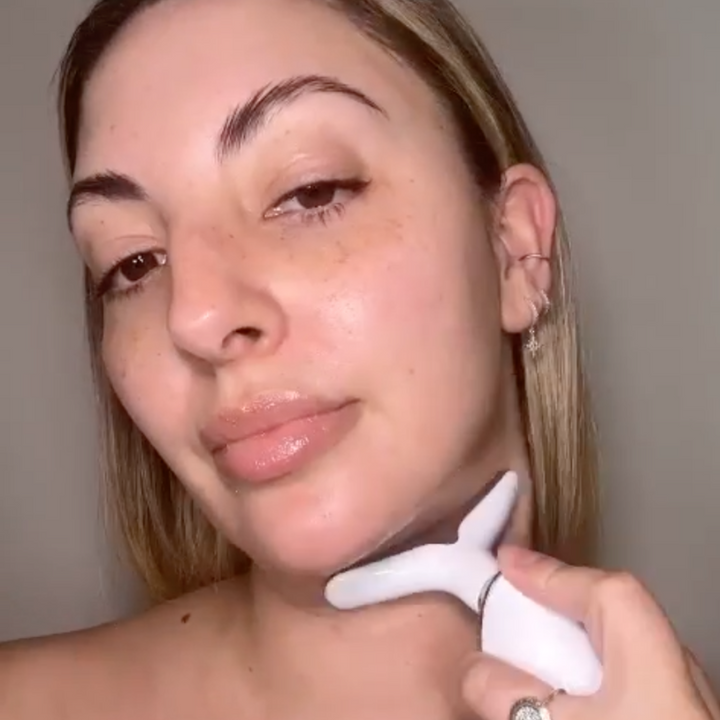 a model using femvy neck sculpting tool