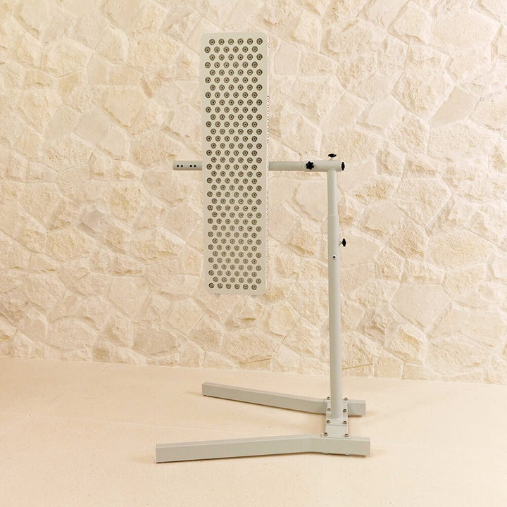 A look of Red Light Therapy Panel PRO by PeakMe with a stand