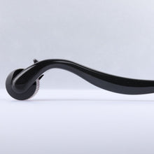 Load image into Gallery viewer, Image of Black 0.3mm Derma Roller handle