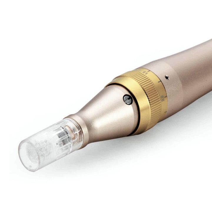 Close up image of Nano Pin Replacement Cartridge on Dr. Pen M5 