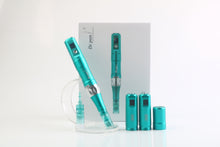 Load image into Gallery viewer, Image of A6S Ultima Microneedling Pen with the box, spare batteries and included cartridge